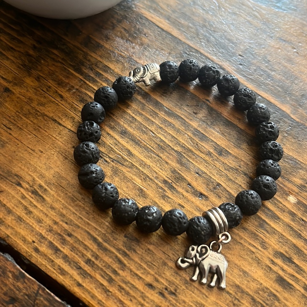 NWOT Elephant good luck lava bead bracelet 🐘